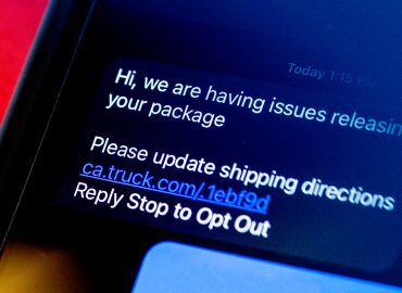 How to Stay Safe While Online Shopping For The Holidays