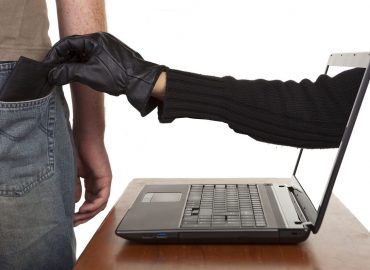 Scammers Stole USD 7.7B in Crypto in 2021 Amid Rug Pull Surge