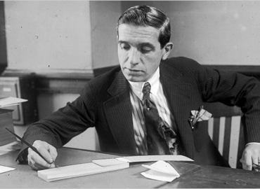 Charles Ponzi (1920)