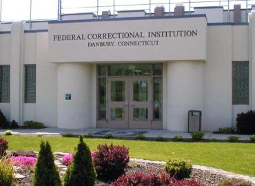 Unvaccinated woman convicted in $10M Ponzi scheme a ‘sitting duck’ for COVID at CT prison