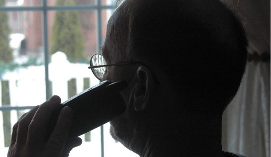 Police warn of scam where fraudsters pose as cops