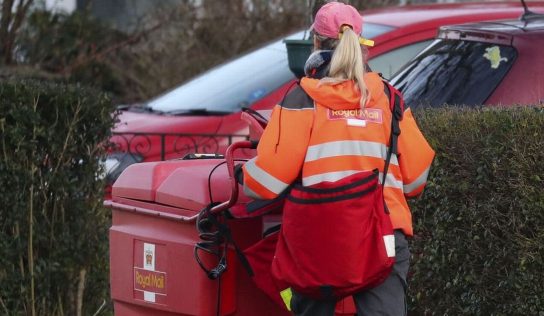 Warning over Royal Mail chatbox scam that signs you up to subscription