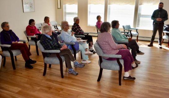 Lincoln County Sheriff detective gives presentation on fraud to Lincoln Home residents