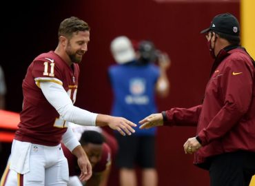Alex Smith cites “turmoil,” “distractions” and dysfunction within Commanders