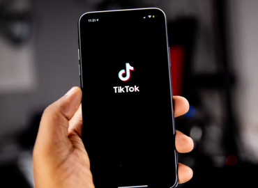 Misleading Loan Ads on TikTok Offer High Interest Despite Someone’s Bad Credit