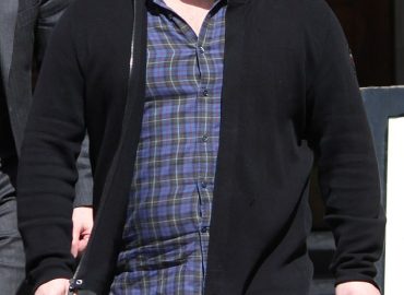 Millionaire who paid for divorce with £2.5m scam after wife left for Cesc Fabregas loses freedom bid