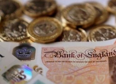 DWP loans worth up to £812 available to claimants on certain benefits – and can be repaid over two years