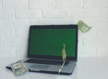 Investors Fed Up with Scams, Call Crypto a Ponzi Scheme – CoinChapter