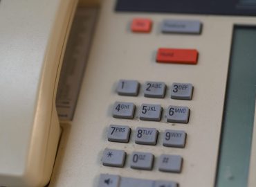 Better Business Bureau warns voters of election scams amid the upcoming midterms – Newstalk KZRG